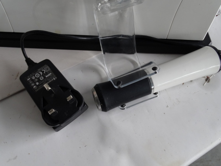 Zdjęcie przedmiotu: A device for skin care POLLOGEN geneO +