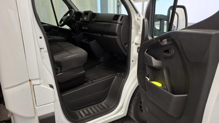 Zdjęcie przedmiotu: RENAULT/PARTNER MASTER FWD 2.3 dCi E6 3.5t L3H1 Pack Clim S&S+E
