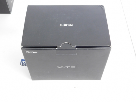 Zdjęcie przedmiotu: Camera with Fuji Film Corporation lens: body - XT3 / lens - XF35mmF2 R WR