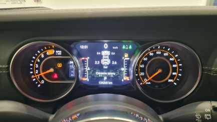 Zdjęcie przedmiotu: Jeep Wrangler Unlimited GME 2.0 Turbo Sahara aut Oświadczenie o utracie DR