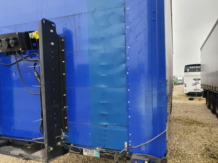 Zdjęcie przedmiotu: KOGEL S24-1 curtain semitrailer