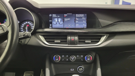Zdjęcie przedmiotu: ALFA ROMEO Stelvio 2.0 Turbo Business Q4 aut