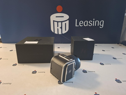 Hasselblad 907X 50C CFV II-2 digital camera with Hasselblad 45P/4 lens XCD