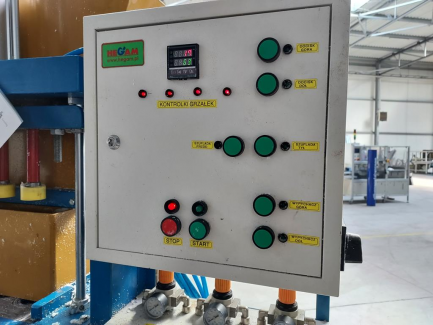 Zdjęcie przedmiotu: Pneumatic press for HEGAM PP-200 candle inserts