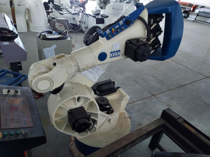 Zdjęcie przedmiotu: Robot spawalniczy KUKA KT/140/E-FC