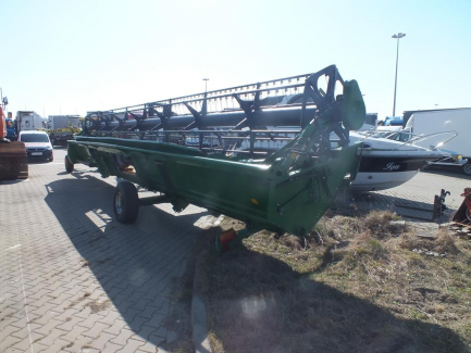 Zdjęcie przedmiotu: JOHN DEERE S690 S600 harvester + header JOHN DEERE model 635R with a header carriage