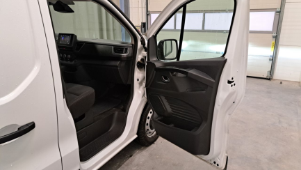 Zdjęcie przedmiotu: Renault Trafic 2.0 Blue dCi E6 3.1t L2H1 Extra (1200)