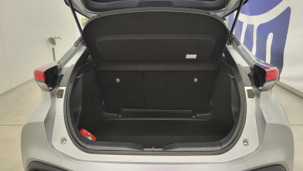 Zdjęcie przedmiotu: Toyota C-HR 1.8 Hybrid Style