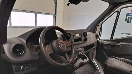 Zdjęcie przedmiotu: MERCEDES-BENZ/IGLOPOL SPRINTER E6 3.5t