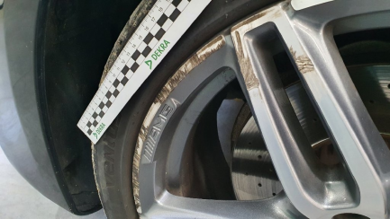 Zdjęcie przedmiotu: Mercedes-benz E220 d 4-Matic 9G-TRONIC