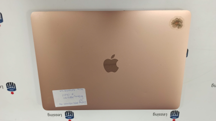 Zdjęcie przedmiotu: Notebook / Laptop Apple MacBook Air 13'' 1,6GHz dual-core 8-th generation Intel Core i5 processor, 256GB złoty prod. MVFN2ZE/A