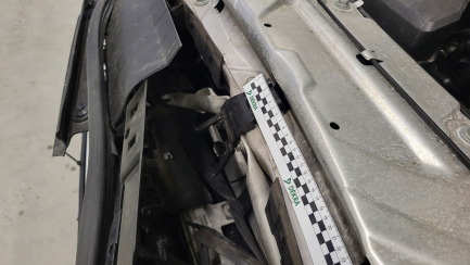 Zdjęcie przedmiotu: BMW 318i M Sport aut Oświadczenie o utracie DR