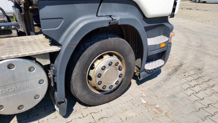 Zdjęcie przedmiotu: SCANIA R420 LA 6x2HNA E5 26.5t