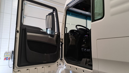 Zdjęcie przedmiotu: MAN TGX 18.470 LL-SA(GM) E6 18.0t