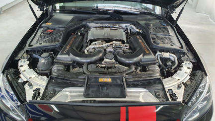 Zdjęcie przedmiotu: Mercedes-benz C63 AMG