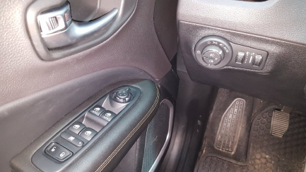 Zdjęcie przedmiotu: Jeep Compass