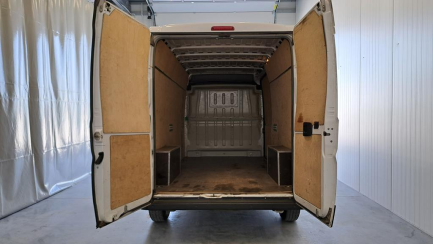 Zdjęcie przedmiotu: Peugeot Boxer 435 2.2 BlueHDi L3H2 Pro E6.2 3.5t