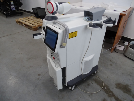 Zdjęcie przedmiotu: Laser Fotona SP SPECTRO M021-4AF/3