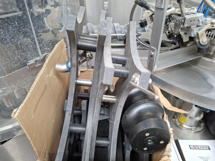 Zdjęcie przedmiotu: Linia rozlewnicza do piwa RAVECO TR480-16