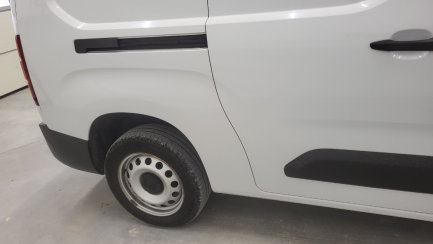 Zdjęcie przedmiotu: Opel Combo Basic E Cargo