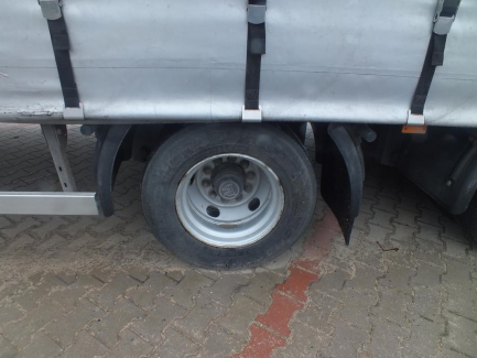 Zdjęcie przedmiotu: Przyczepa skrzyniowa i kurtynowa z osiami centralnymi PLANDEX PTL 18