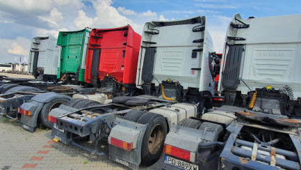 Zdjęcie przedmiotu: Iveco AS440T/P 4x2 Hi-Way