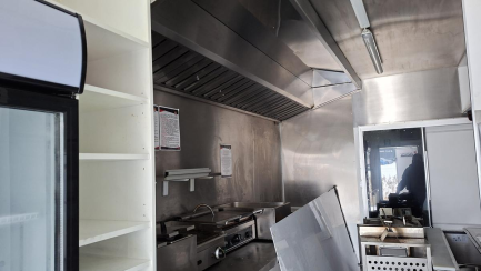 Zdjęcie przedmiotu: Przyczepa gastronomiczna AM AM KEBAB ZP352 TRAILERS