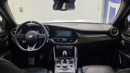 Zdjęcie przedmiotu: ALFA ROMEO Giulia 2.0 Turbo Veloce aut