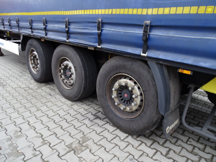 Zdjęcie przedmiotu: KRONE SD curtain semi-trailer