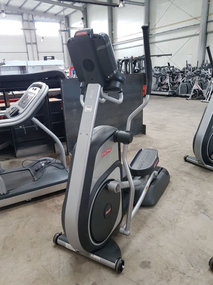 Zdjęcie przedmiotu: STAR TRAC sports equipment set 1x TREADMILL + 3x ORBITREK