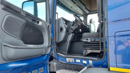 Zdjęcie przedmiotu: SCANIA R410 E6 28.5t LB 6x2MNA
