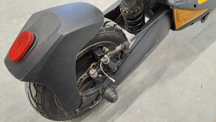 Zdjęcie przedmiotu: Hulajnoga elektryczna RUPTOR R3 V3 75km 800W 2 amortyzatory 10" Miedziany