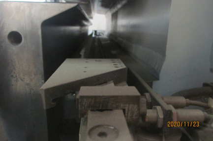 Zdjęcie przedmiotu: SALVAGNINI P2 Performer bending center - a CNC device designed for bending metal sheets up to 2 mm thick.