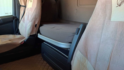 Zdjęcie przedmiotu: SCANIA R450 LA 4x2 HNA Highline SCR E6 19.0t DR zatrzymany elektronicznie Cepik informacja o odczycie przebiegu 