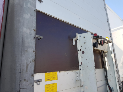 Zdjęcie przedmiotu: SCHMITZ CARGOBULL SCB*S3T Curtain semitrailer