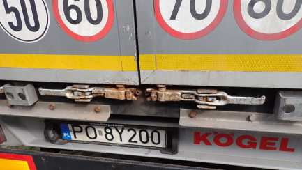 Zdjęcie przedmiotu: KOEGEL S24-1 curtain semi-trailer