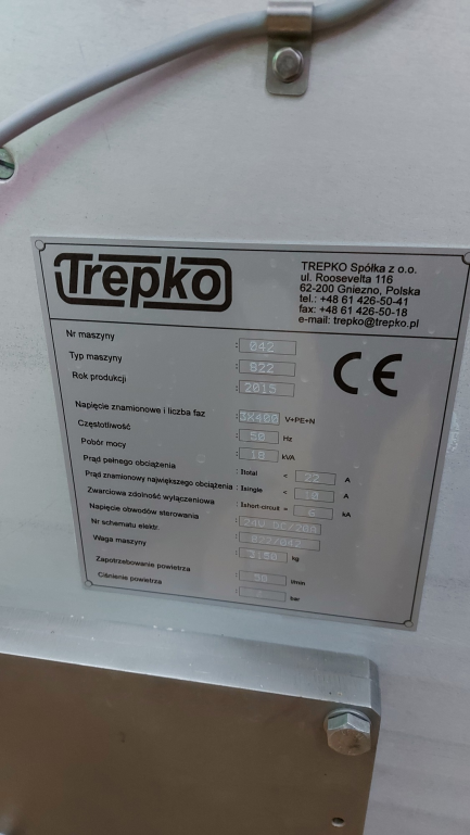 Zdjęcie przedmiotu: Automatic machine for packing butter into TREPKO 822 cubes and collective packing cubes into boxes TREPKO 710