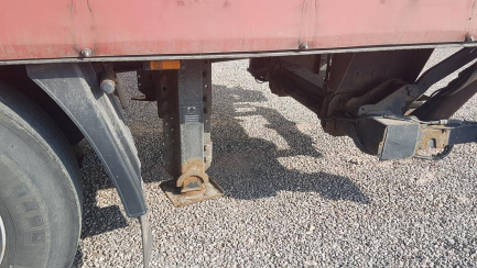 Zdjęcie przedmiotu: ORTEN AG18T Przyczepa skrzyniowa i kurtynowa z osiami centralnymi