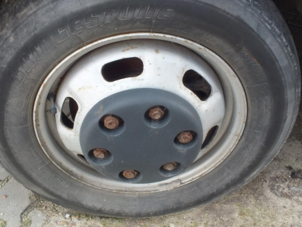 Zdjęcie przedmiotu: Iveco Daily 35C15 V L (19,6m3) Euro 5