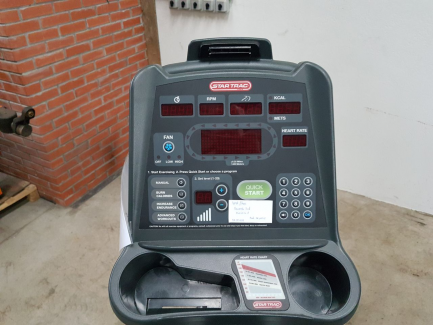 Zdjęcie przedmiotu: STAR TRAC sports equipment set 1x TREADMILL + 3x ORBITREK