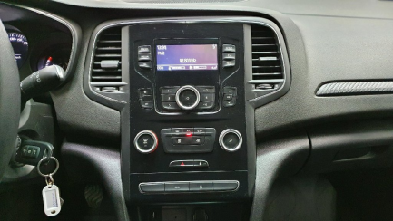 Zdjęcie przedmiotu: Renault Megane IV Grandtour 1.3 TCe FAP Life