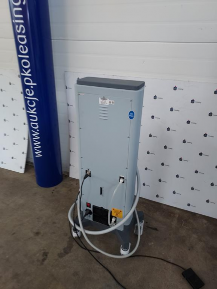 Zdjęcie przedmiotu: Cosmetic equipment set (MAGIC RF, IPL POWER PLUS)