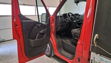 Zdjęcie przedmiotu: Renault Master FWD 2.3 dCi E6 3.5t L3H1 Pack Clim S&S+E