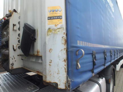 Zdjęcie przedmiotu: KRONE SD Curtain trailer