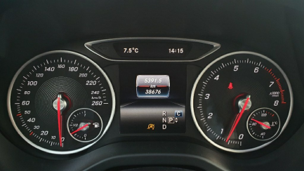 Zdjęcie przedmiotu: Mercedes-benz Gla Hatchback