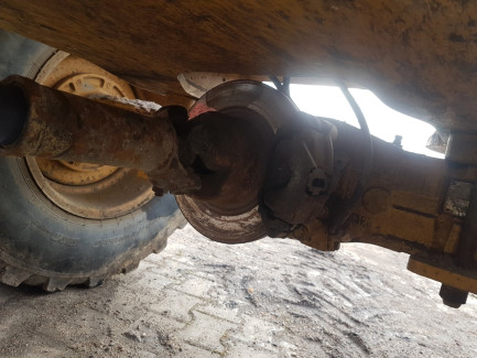 Zdjęcie przedmiotu: Ładowarka kołowa CATERPILLAR 908H2