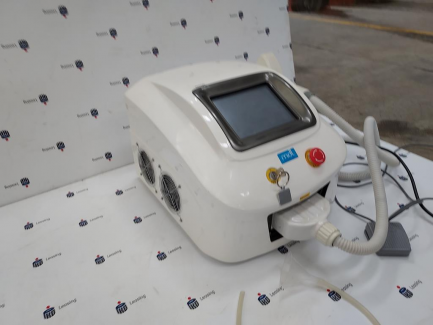 Zdjęcie przedmiotu: Cosmetic equipment set