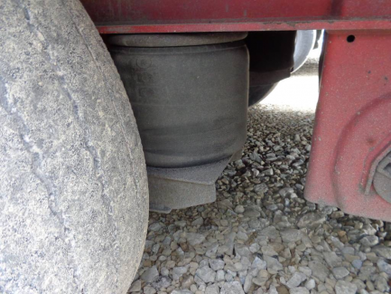 Zdjęcie przedmiotu: AUCTION OF THE DAY WIELTON NS3K Curtain trailer