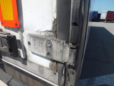 Zdjęcie przedmiotu: SCHMITZ SKO24 isothermal semi-trailer