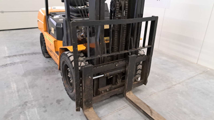 Zdjęcie przedmiotu: Hangcha CPCD35N-RW56B Forklift